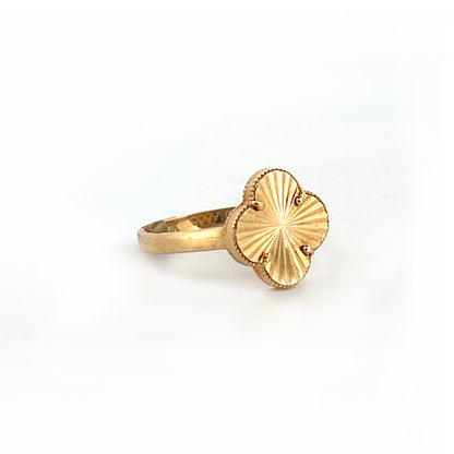 10K Yellow Gold Clover Ring Size 7.5