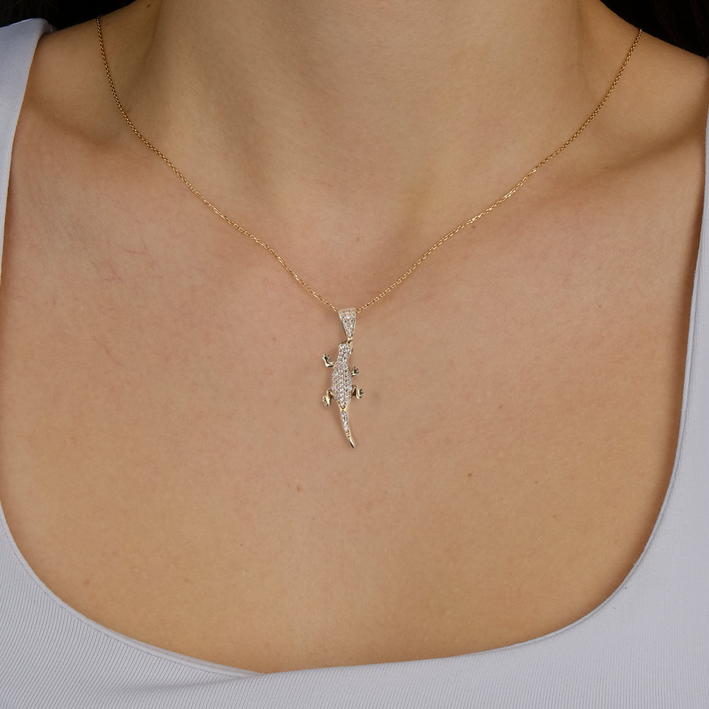 10K Yellow Gold Gecko Stone Pendant Necklace