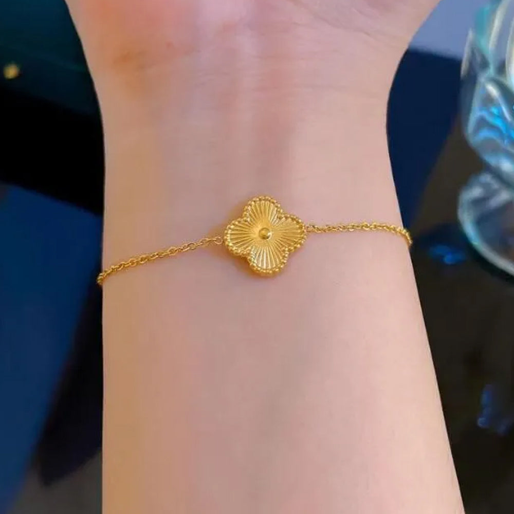 Yellow Clover Bracelet 14K 7x1